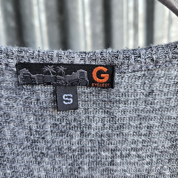 Small G by guess duster - Picture 3 of 3